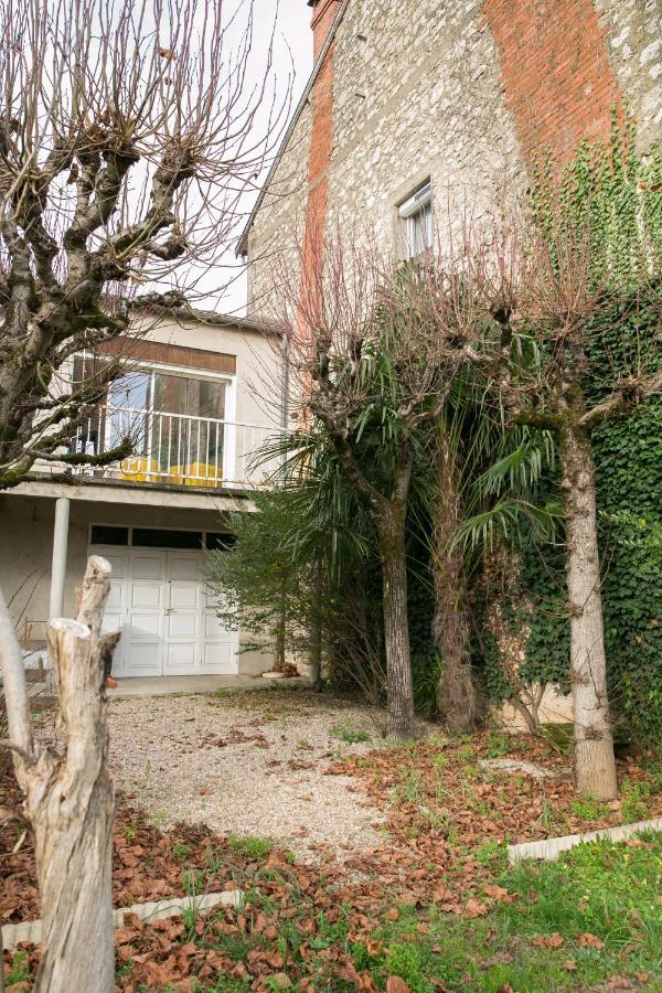 Agreable Maison De Ville Perigueux Bagian luar foto